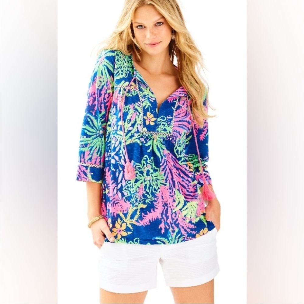 Lilly Pulitzer Tilda Tunic in Indigo All A Glow Top Sz Small Floral Pink Resort